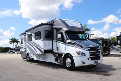 2024 Renegade Rv Explorer 40ERB