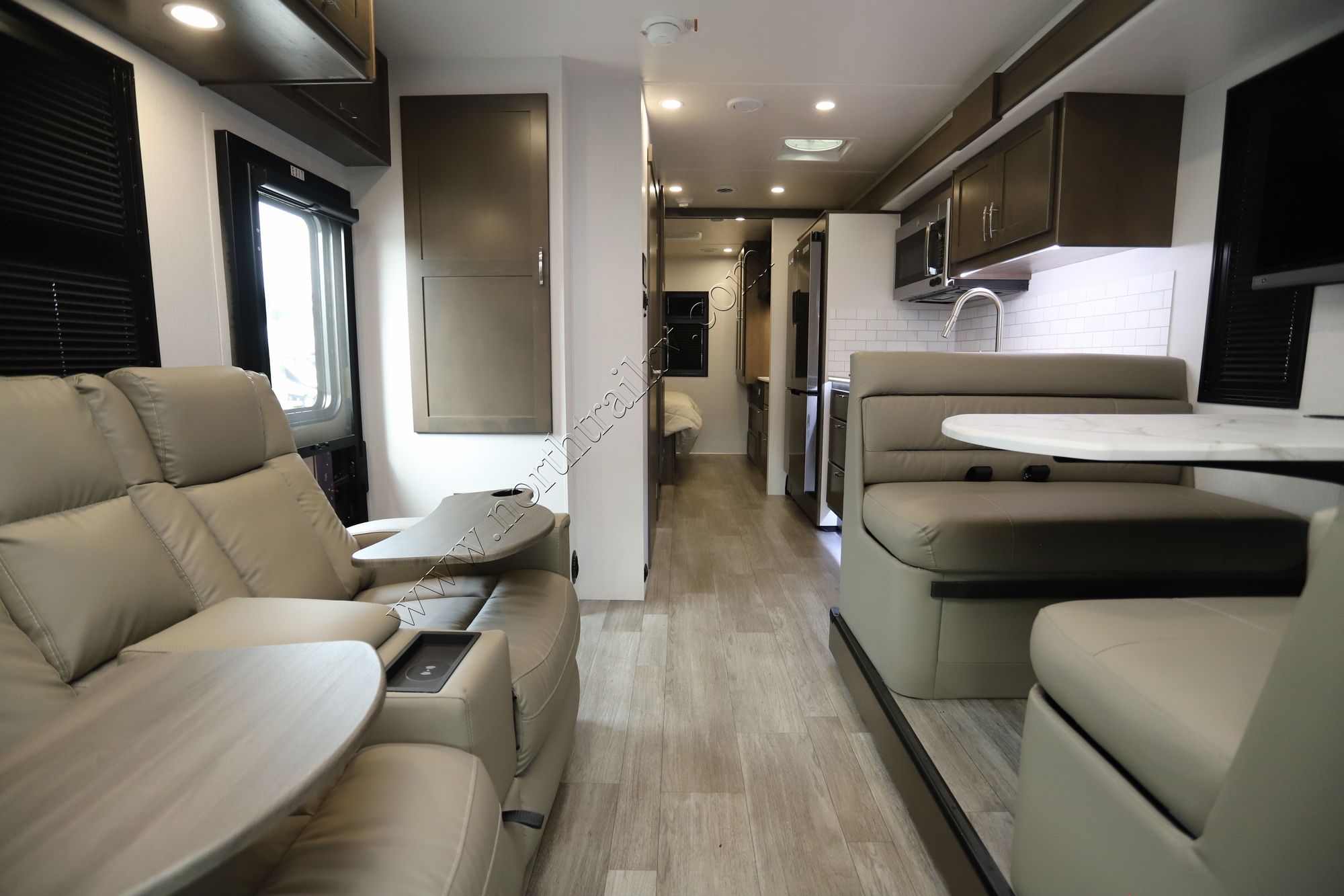 New 2026 Dynamax Isata 6 31KS Super C  For Sale