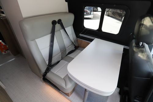 2026 Airstream Rangeline RANGELINE