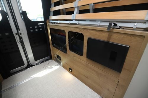 2026 Airstream Rangeline RANGELINE