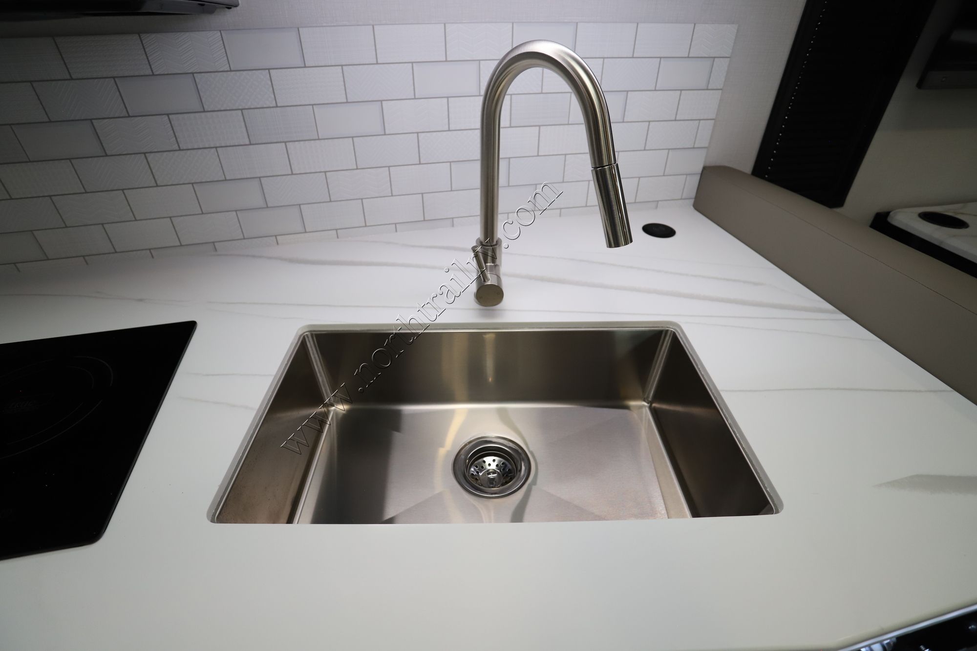 New 2026 Dynamax Isata 6 31KS Super C  For Sale