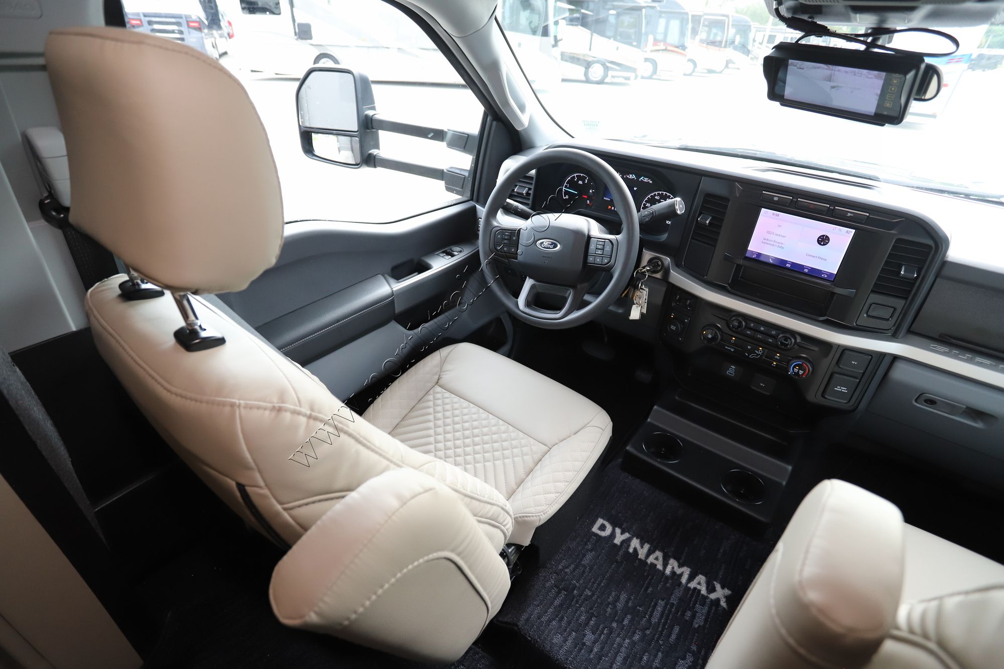 New 2026 Dynamax Isata 6 31KS Super C  For Sale