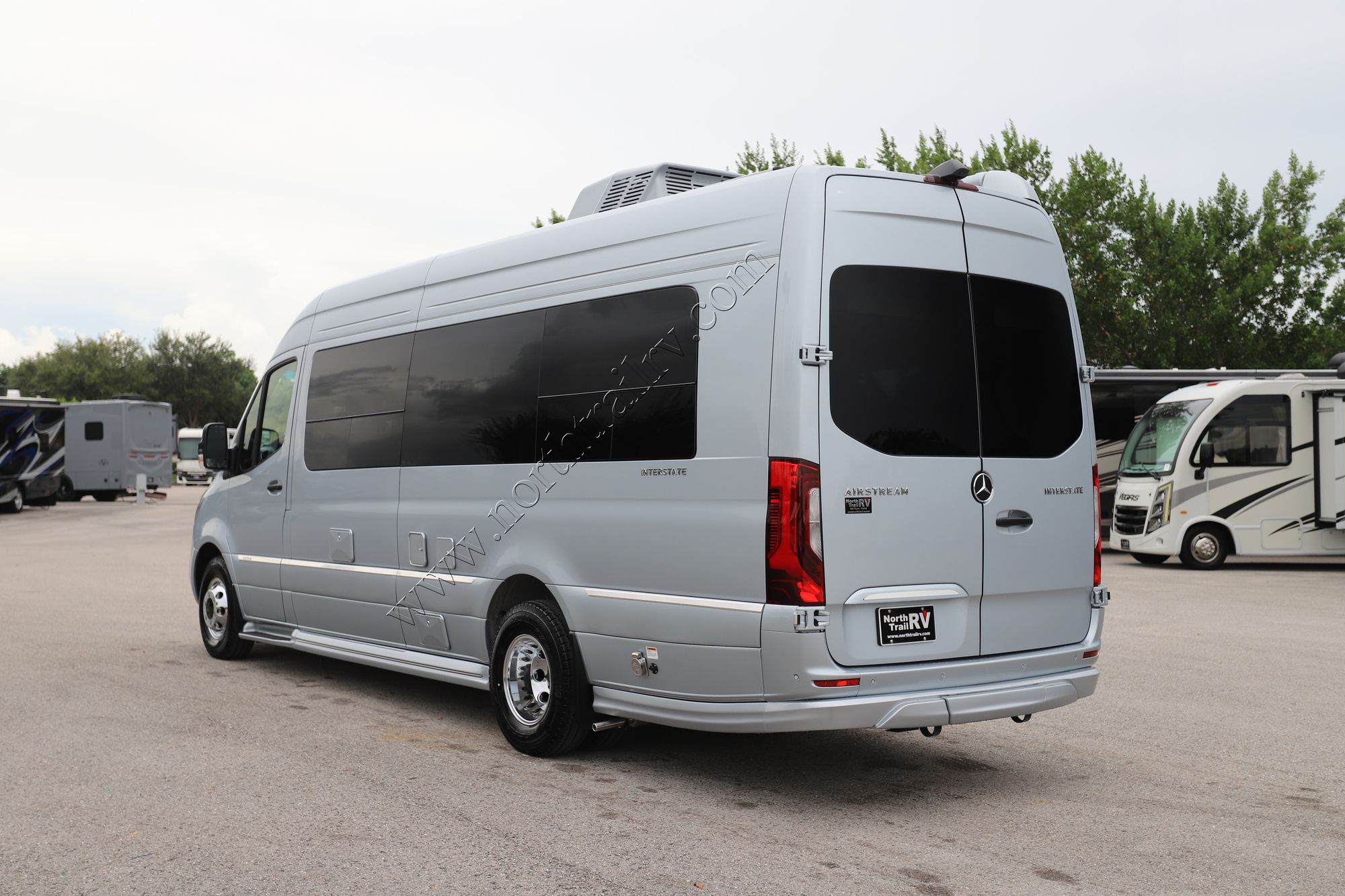 2026 Airstream Interstate GL AP 4X2 Class B New  For Sale