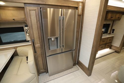 2026 Tiffin Motor Homes Phaeton 40IH