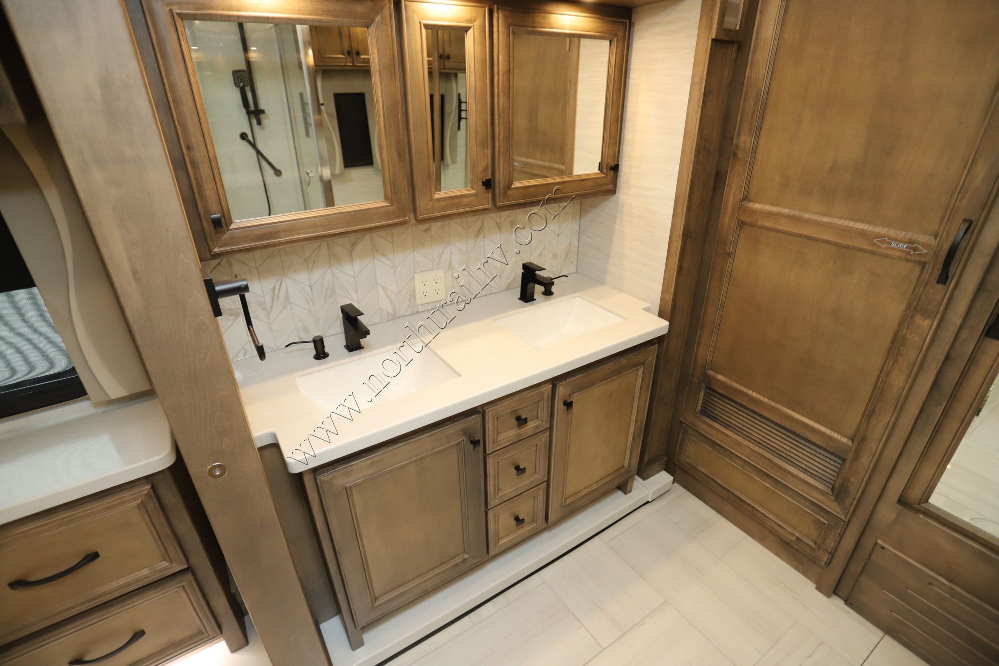 New 2026 Tiffin Motor Homes Phaeton 40IH Class A  For Sale