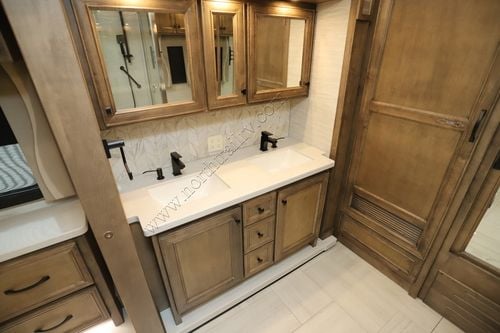 2026 Tiffin Motor Homes Phaeton 40IH