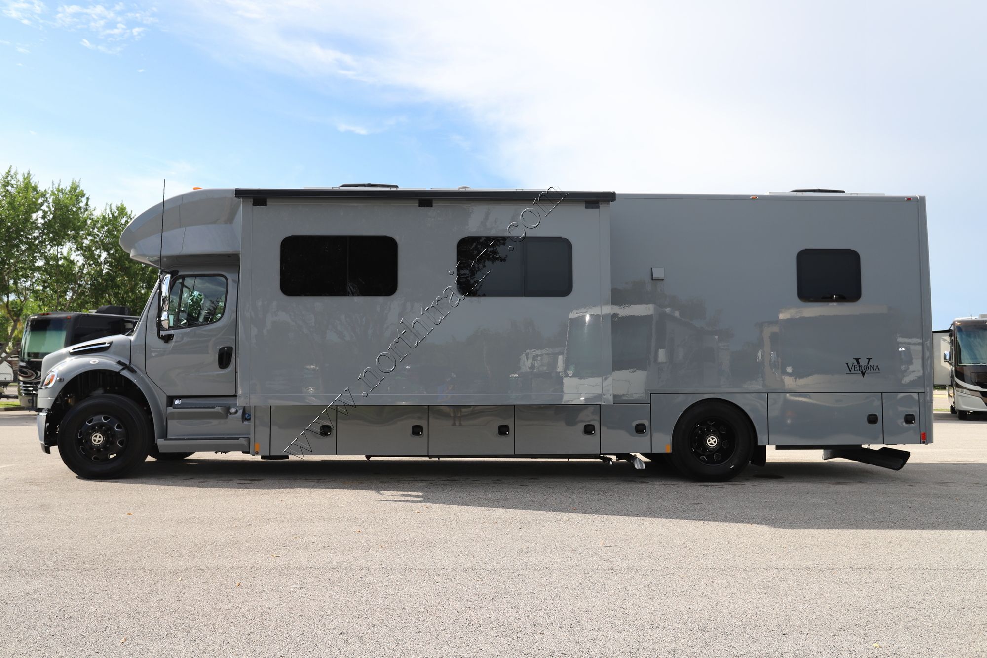 Used 2024 Renegade Rv Verona 36VSB Super C  For Sale