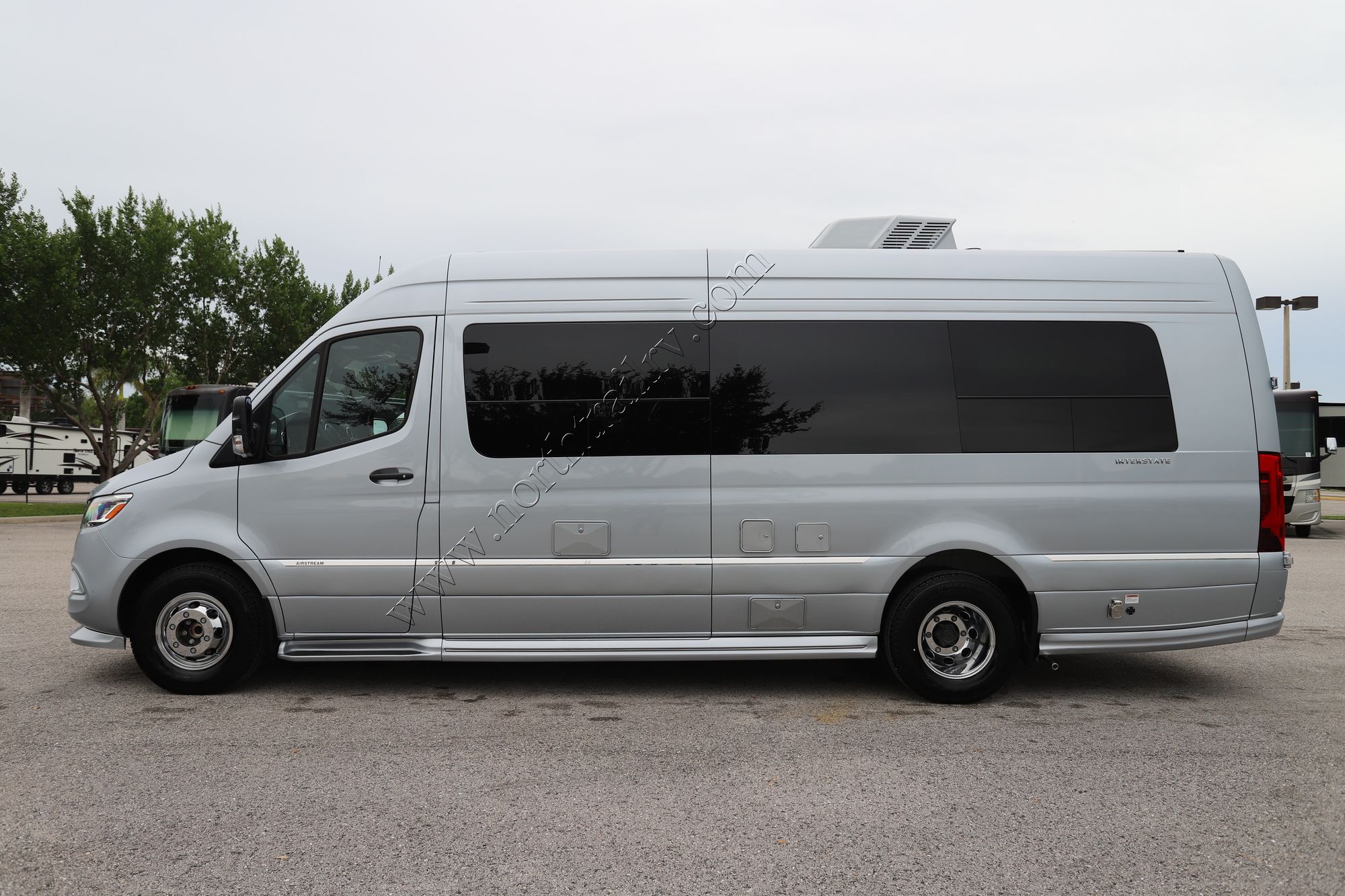 2026 Airstream Interstate GL AP 4X2 Class B New  For Sale
