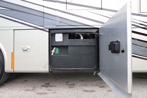 2026 Tiffin Motor Homes Phaeton 40IH