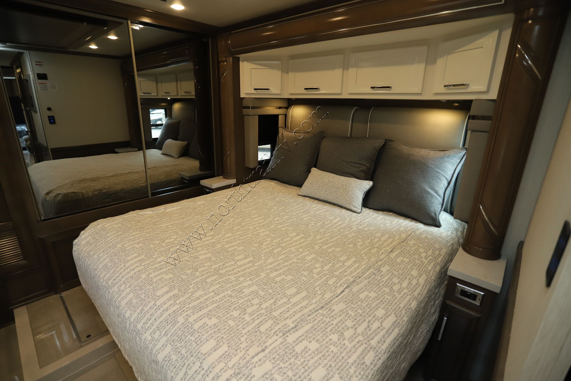 New 2026 Newmar Ventana 3512 Class A  For Sale