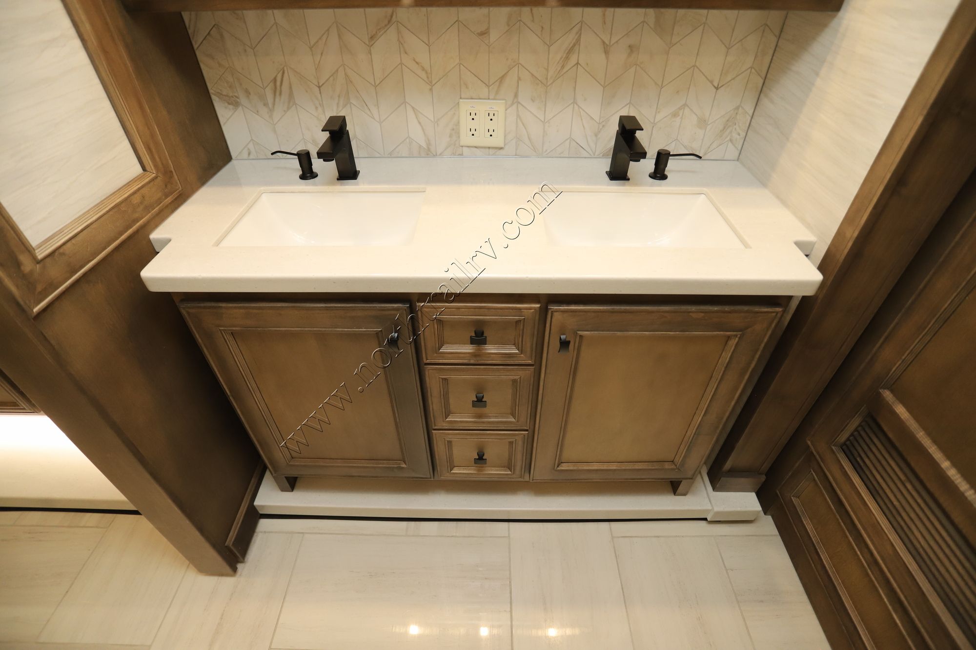 New 2026 Tiffin Motor Homes Phaeton 40IH Class A  For Sale