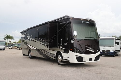 2026 Tiffin Motor Homes Phaeton 40IH