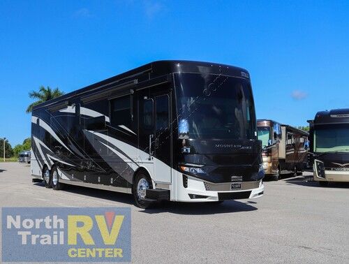 2021 Newmar Mountain Aire 4551 Class A