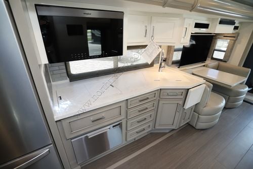 2026 Newmar Supreme Aire 3827