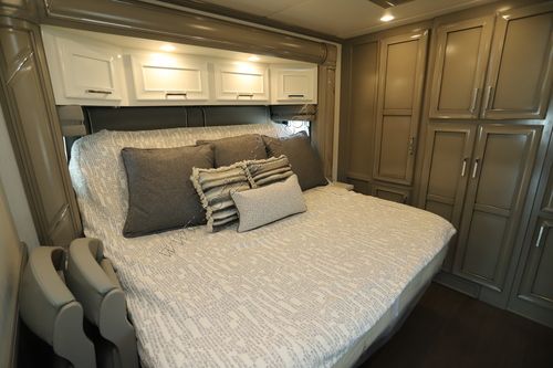 2026 Newmar Supreme Aire 3827