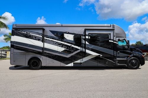 2026 Newmar Supreme Aire 3827