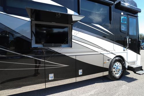 2021 Newmar Mountain Aire 4551 Class A