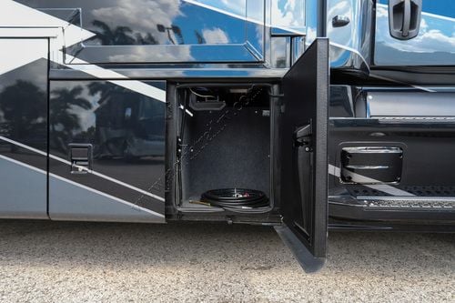 2026 Newmar Supreme Aire 3827