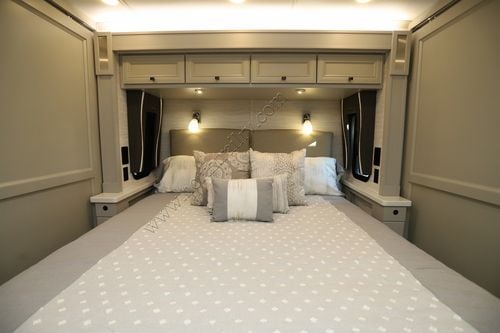 2026 Tiffin Motor Homes Phaeton 44OH Class A