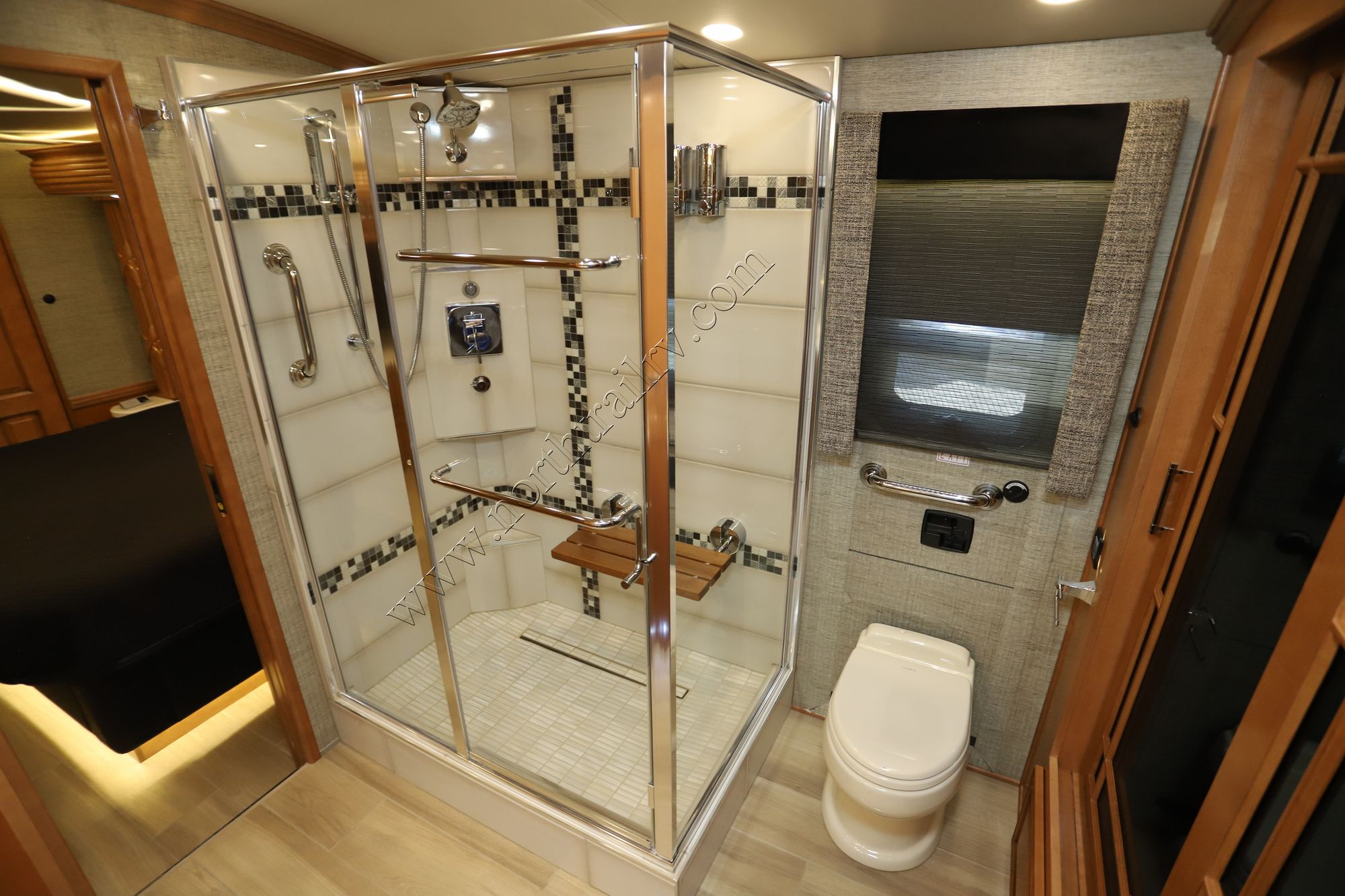 Used 2021 Newmar Mountain Aire 4551 Class A  For Sale