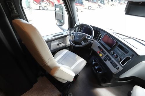 2026 Newmar Supreme Aire 3827