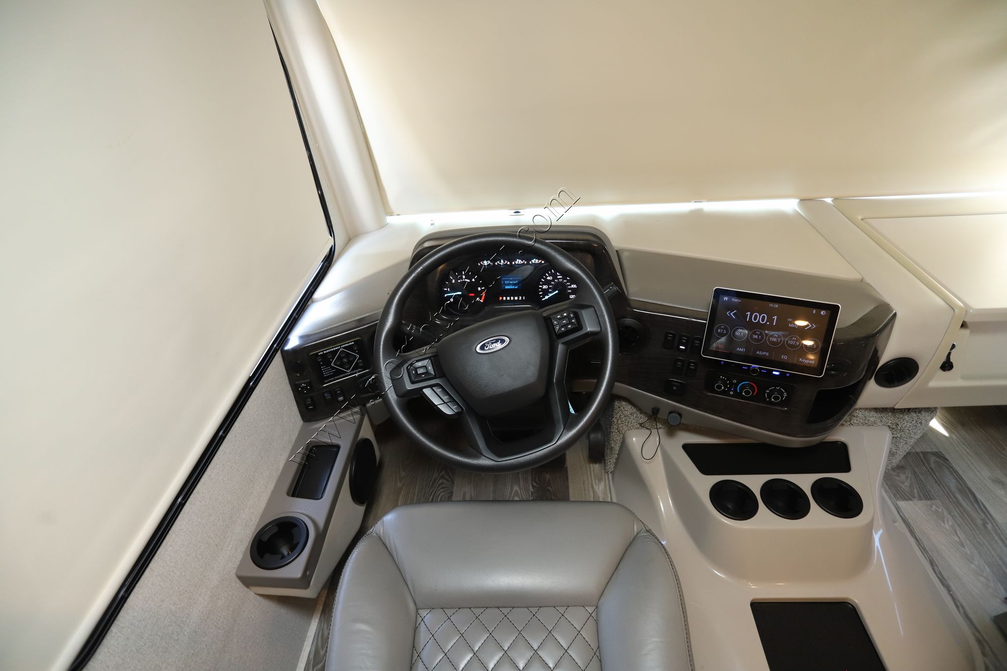 Used 2024 Thor Outlaw 38KB Class A  For Sale