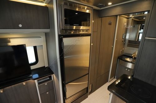 2023 Airstream Atlas E-1