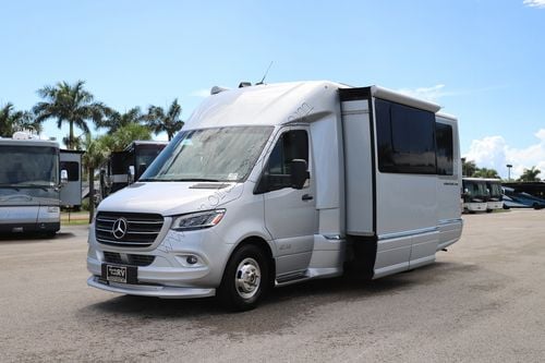 2023 Airstream Atlas E-1