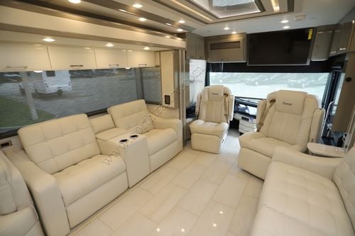 2026 Newmar Essex 4595 Class A