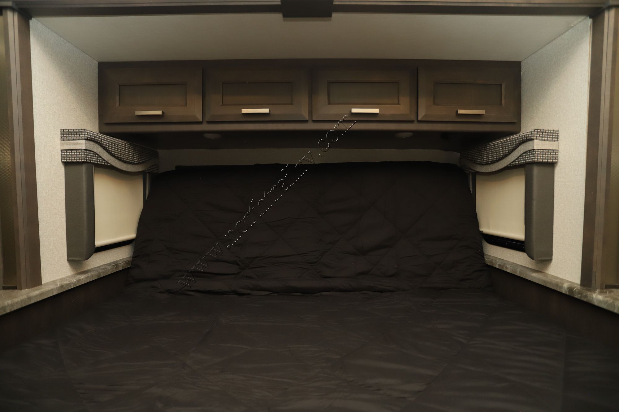 Used 2024 Thor Outlaw 38KB Class A  For Sale