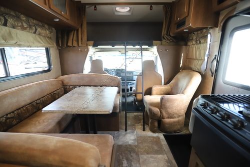 2016 Coachmen Leprechaun 231CB