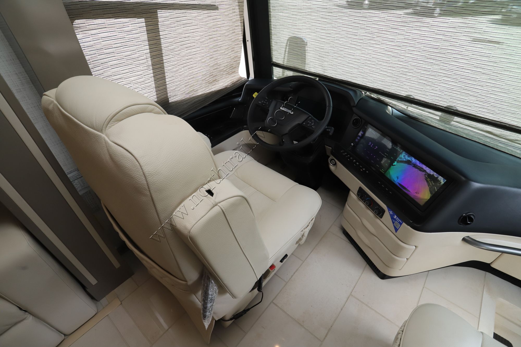 New 2026 Newmar Essex 4595 Class A  For Sale