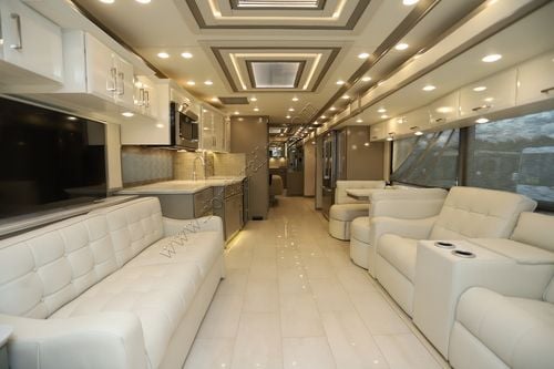 2026 Newmar Essex 4595 Class A