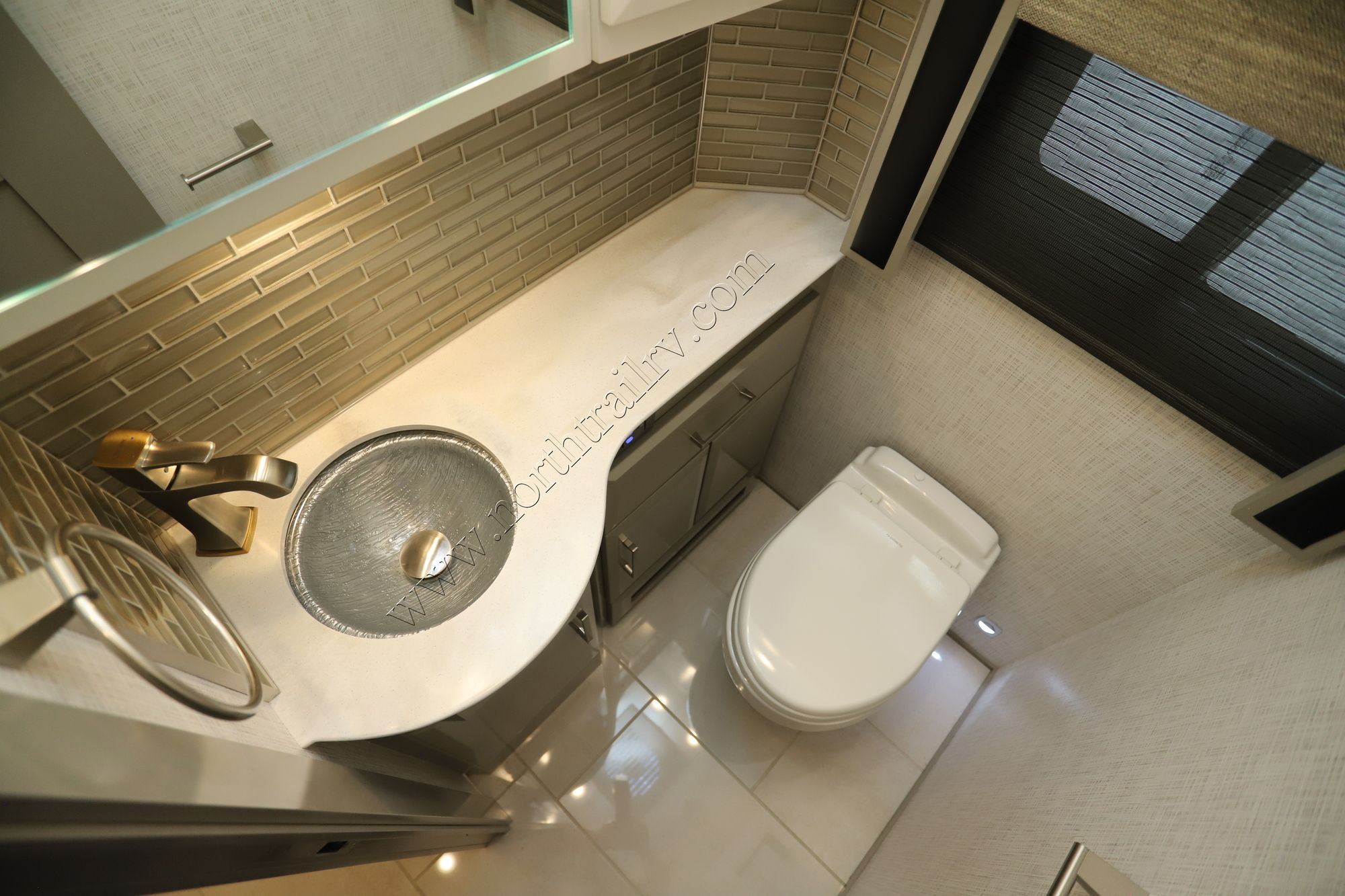 New 2026 Newmar Essex 4595 Class A  For Sale