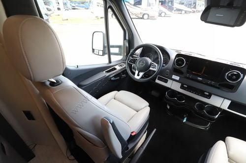 2023 Airstream Atlas E-1