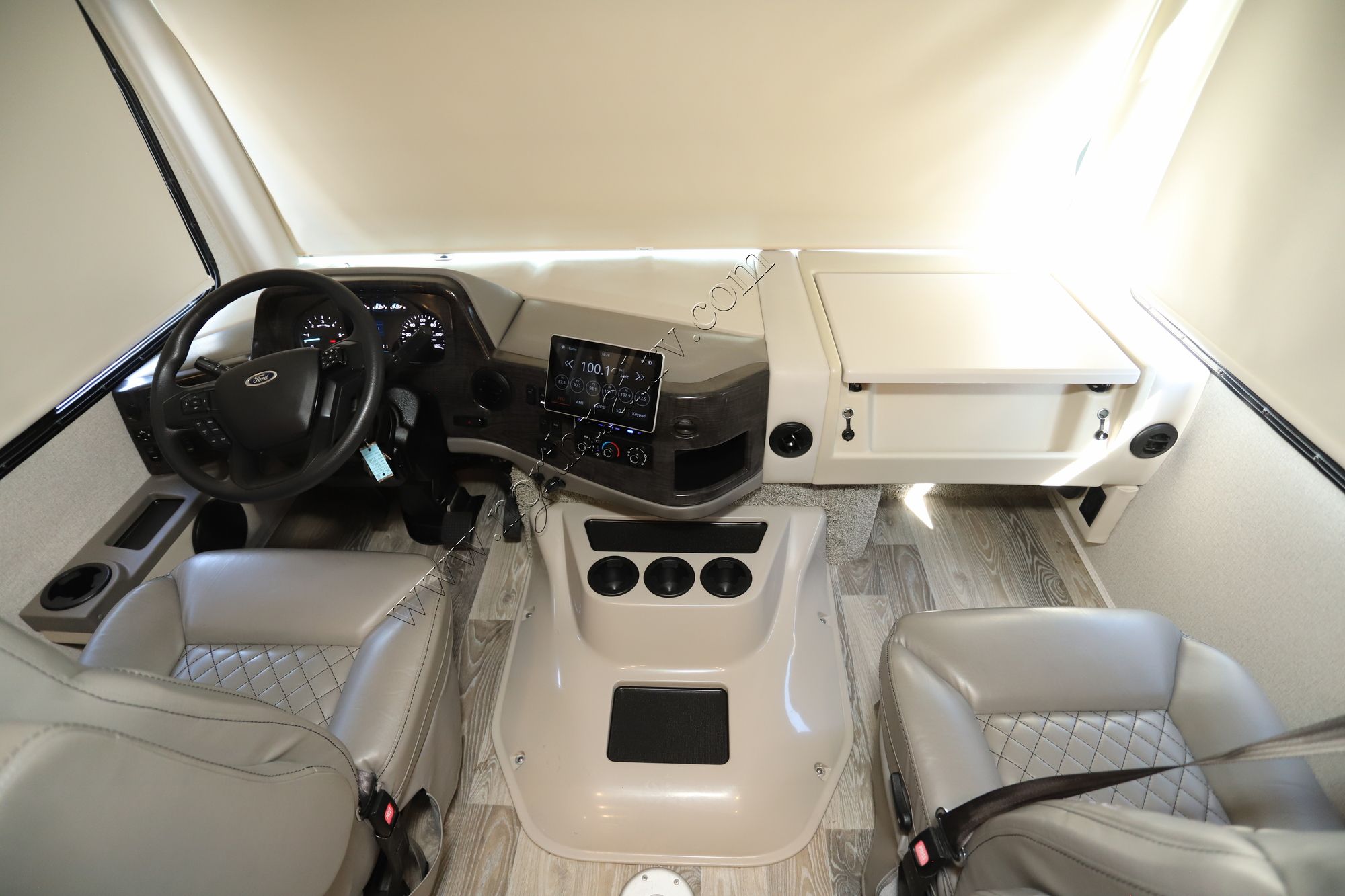 Used 2024 Thor Outlaw 38KB Class A  For Sale