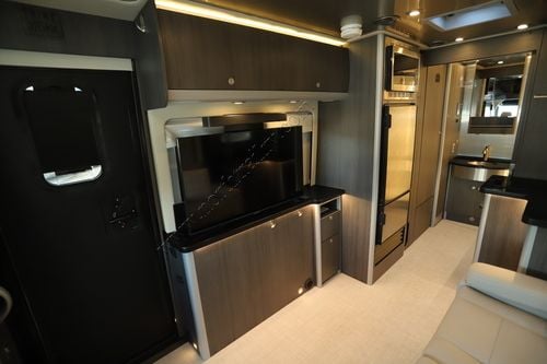 2023 Airstream Atlas E-1