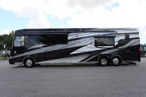 2026 Newmar Essex 4595 Class A