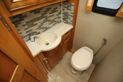 2021 Tiffin Motor Homes Phaeton 37BH Class A