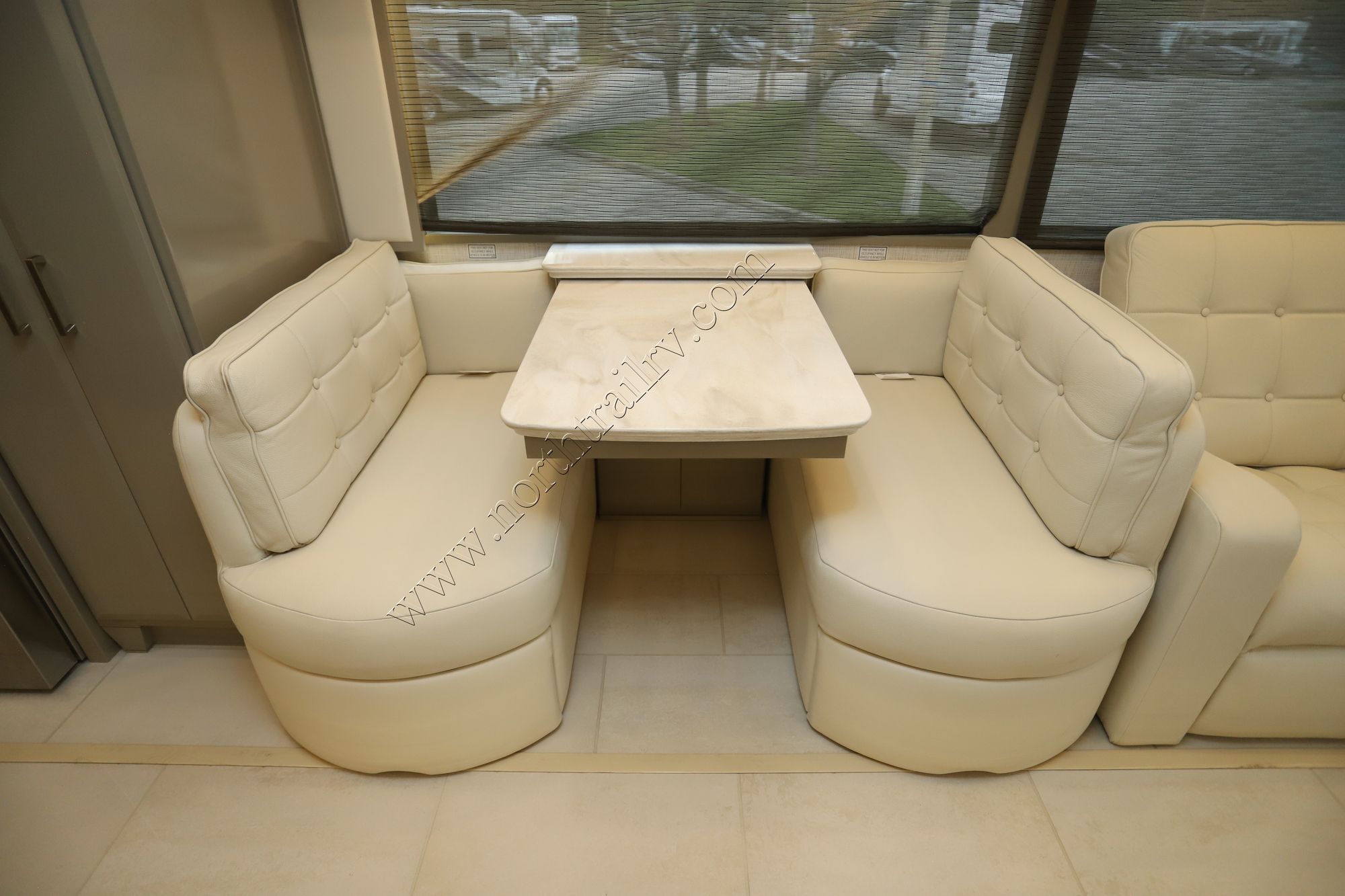 New 2026 Newmar Essex 4595 Class A  For Sale
