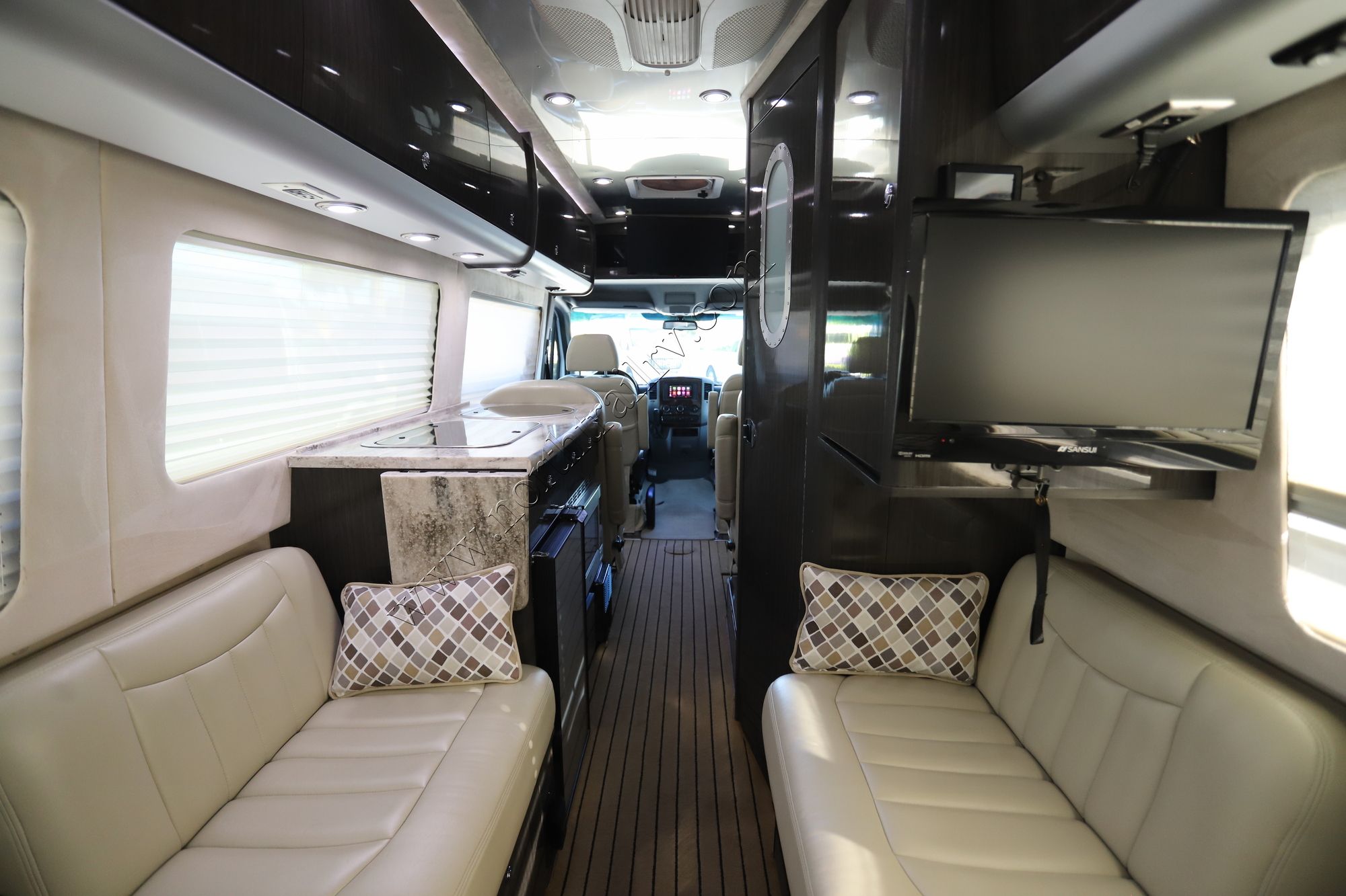 Used 2014 Airstream Interstate LOUNGE Class B  For Sale