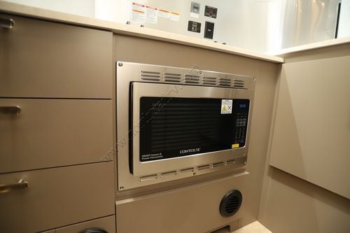2026 Airstream Caravel 20FB