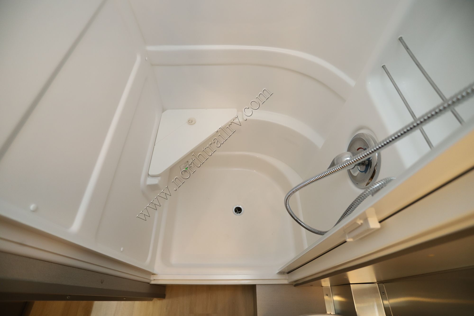 New 2026 Airstream Caravel 20FB Travel Trailer  For Sale
