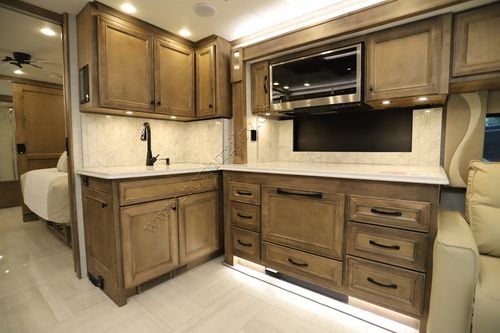 2026 Tiffin Motor Homes Phaeton 35CH
