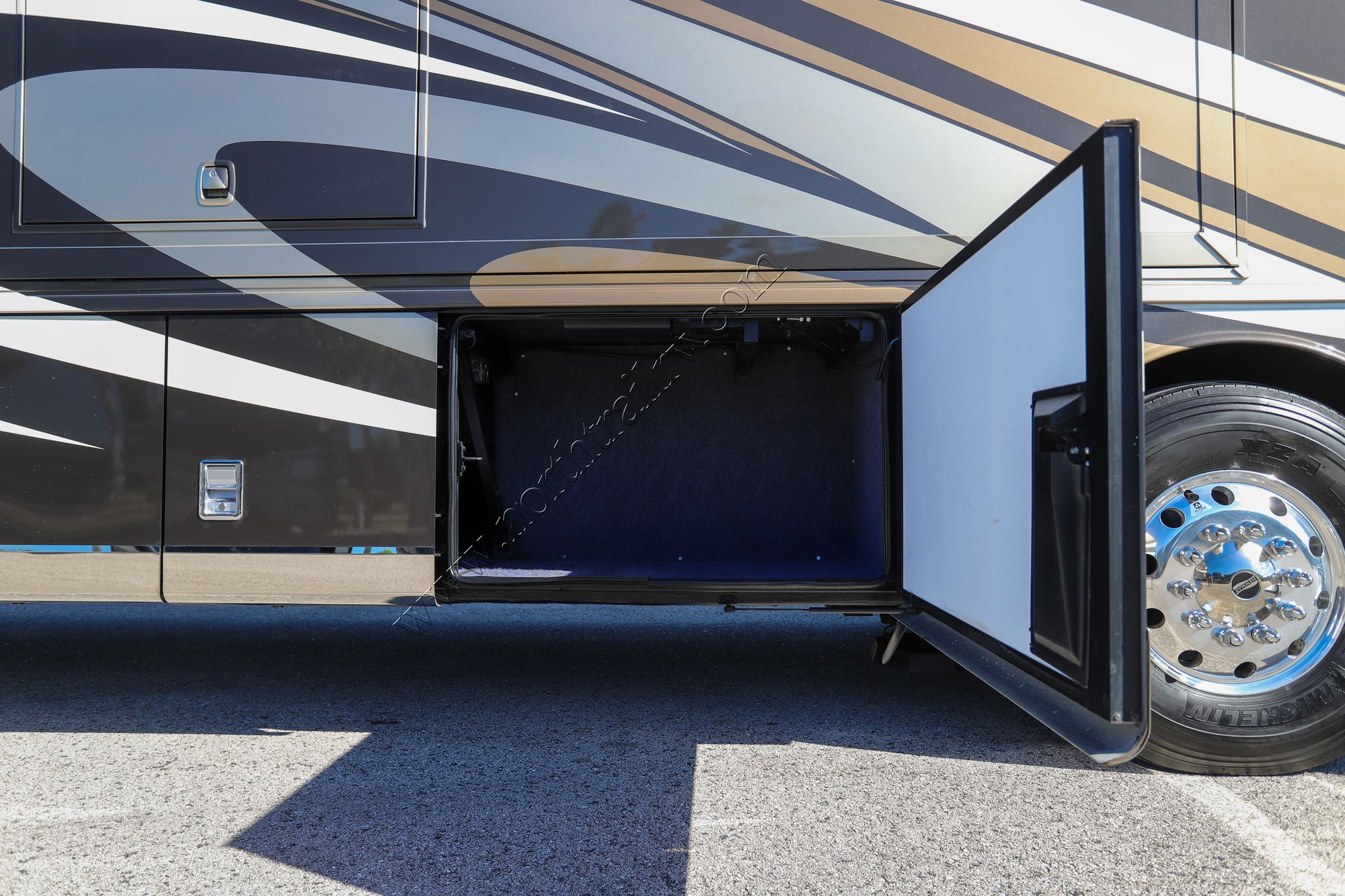 Used 2019 Newmar Dutch Star 4369 Class A  For Sale