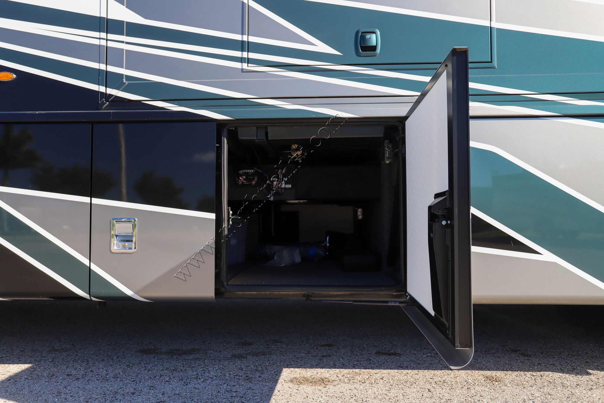 Used 2025 Newmar Dutch Star 3836 Class A  For Sale