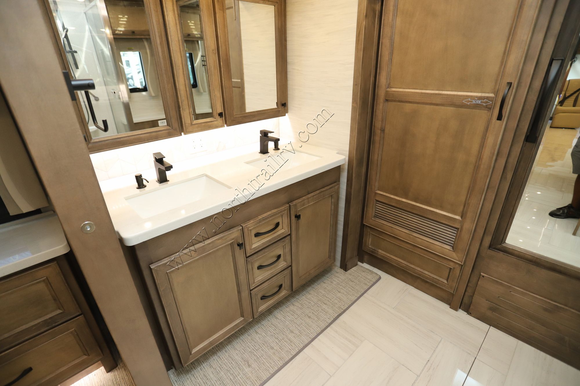 New 2026 Tiffin Motor Homes Phaeton 35CH Class A  For Sale