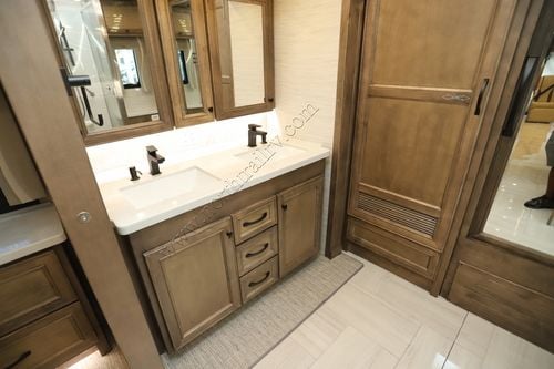 2026 Tiffin Motor Homes Phaeton 35CH