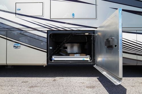 2026 Tiffin Motor Homes Phaeton 35CH