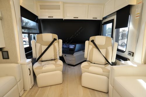 2025 Newmar Dutch Star 3836